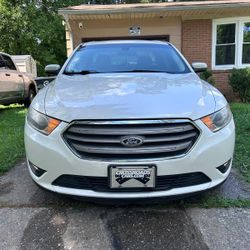 2015 Ford Taurus