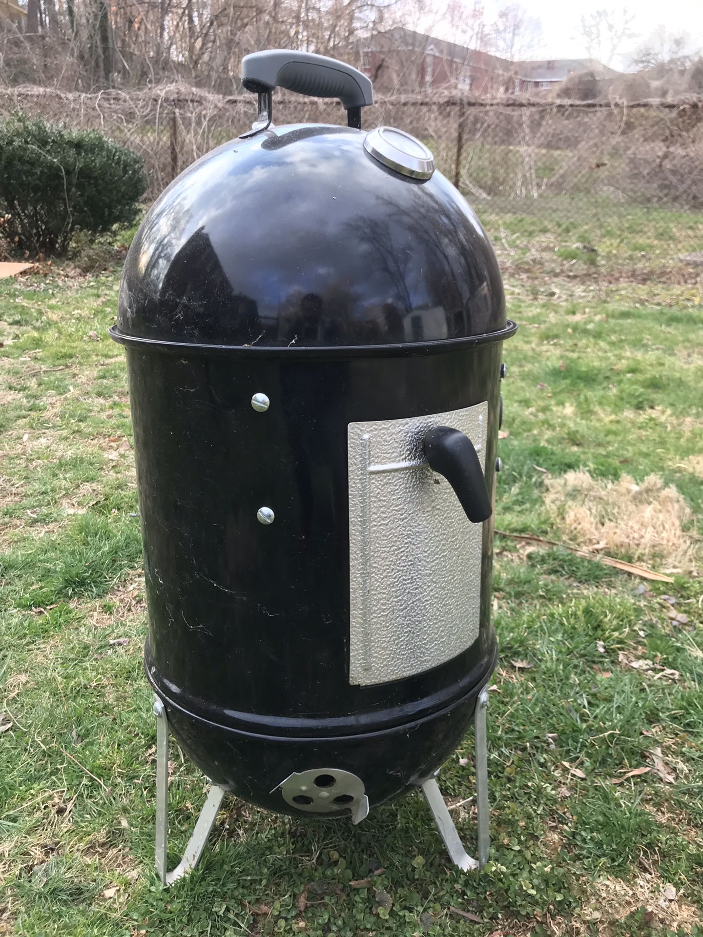 Weber 711001 Smokey Mountain Cooker 14-Inch Charcoal Smoker, Black