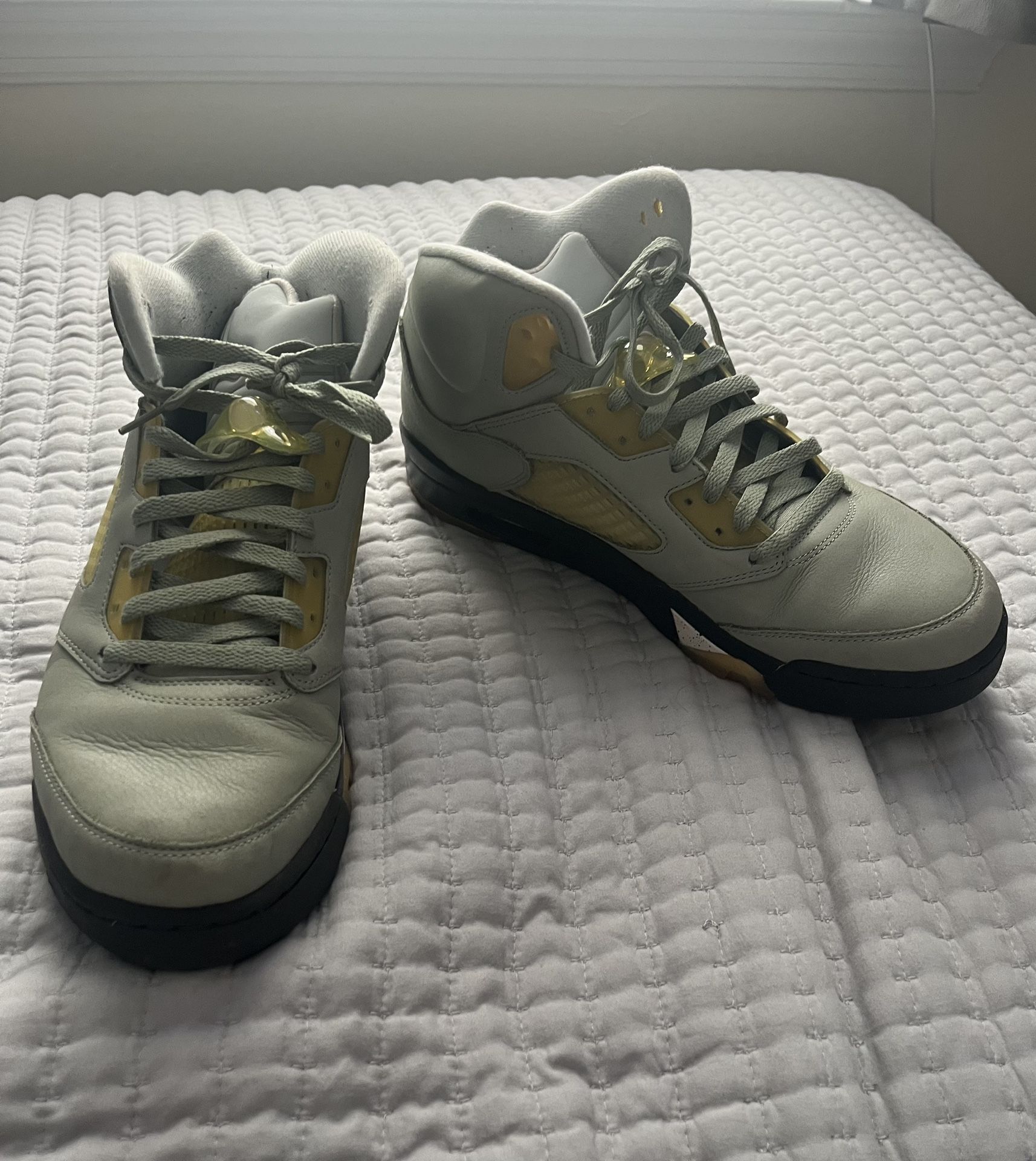 Jordan 5 Retro ‘Olive Green / Yellow’ – Size 11 – $120OBO