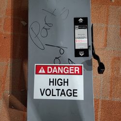 Square D - D324N General Duty Safety Switch, Fusible, 200-Amp, 240V, 3-Pole, Indoor, W/Neutral

