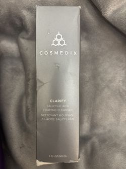 New in box Cosmedix Clarify salicylic acid foaming cleanser