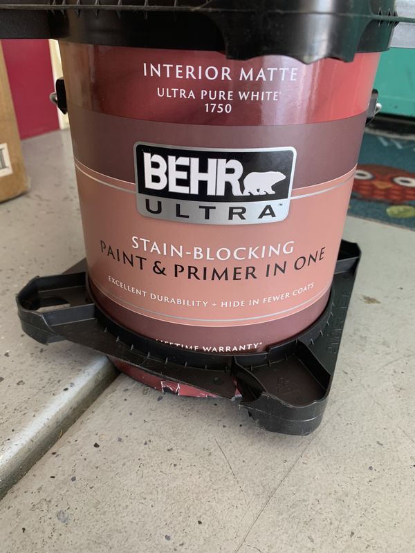 Behr ultra stain blocking paint and primer in one ultra pure white