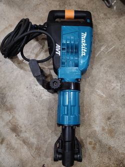 HM1317CB 42lb Makita AVT Jack Hammer New