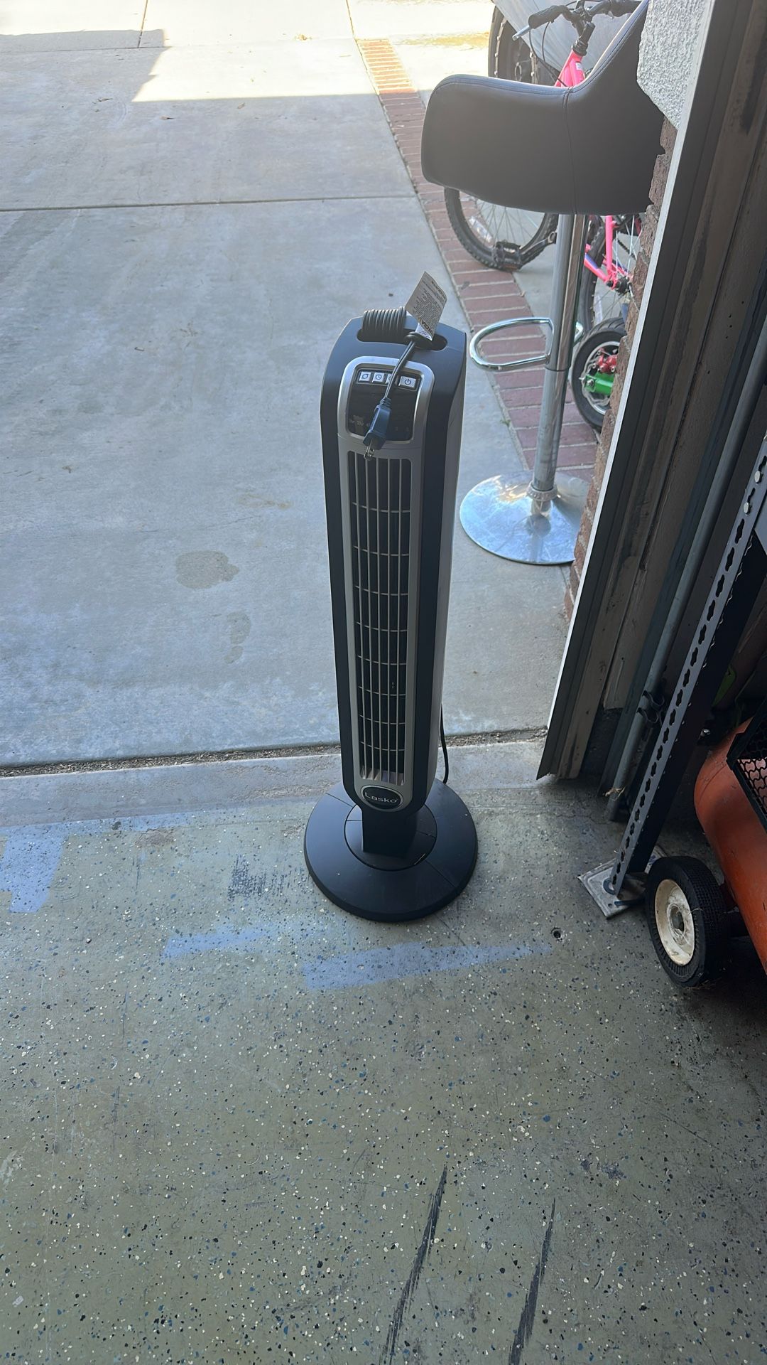 Lasko TF4 Oscillating Fan