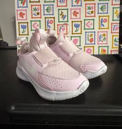 Toddler Tennis Shoes Nike flex runners 9C pick Up in Van Nuys