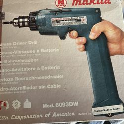 Makita Cordless Driver Drill 