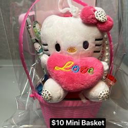 Mini tiny hello Kitty Baskets