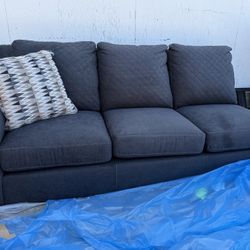 NEW COUCH 4-Sale