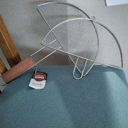 Quesadilla Grill Basket - Never Used. Tag still on