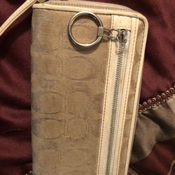 Coach wristlet wallet