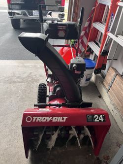 Troy-Bilt Storm 2420