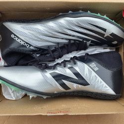 Mens 10.5 (USA) BRAND NEW Track Spikes