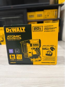 DEWALT ATOMIC COMPACT SERIES 23 GA Pin Nailer Kit + 2Ah Battery + Charger Y Bag