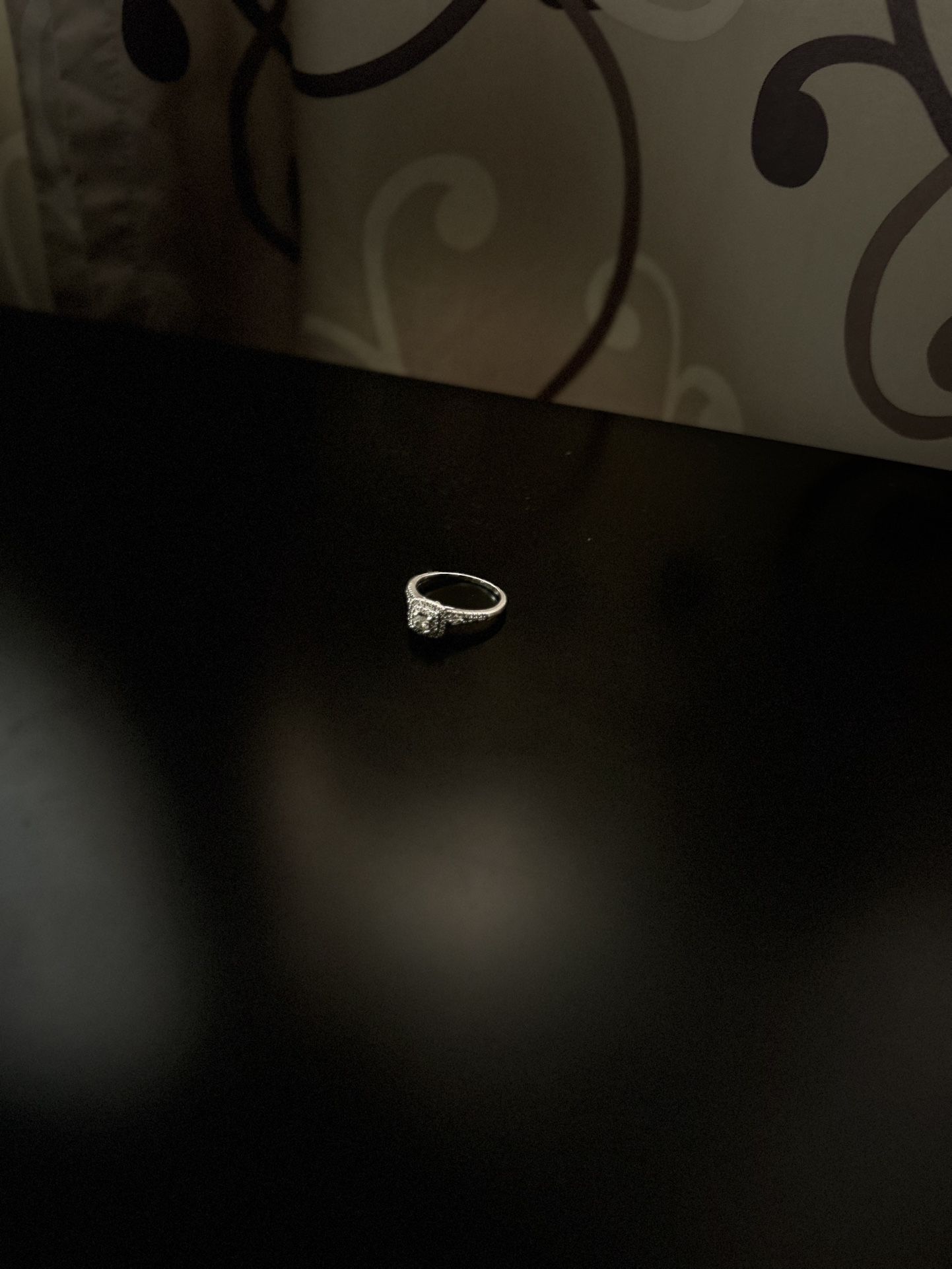 Engagement ring 5-8, 10 karat white gold