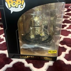 Hot Topic Collectors Gold Edition R2D2