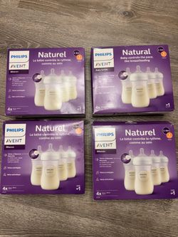 Brand new In box 9 0z AVENT baby bottles (set of 4 bottles)