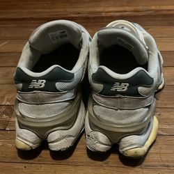 New Balances 9060s Size 8.5 