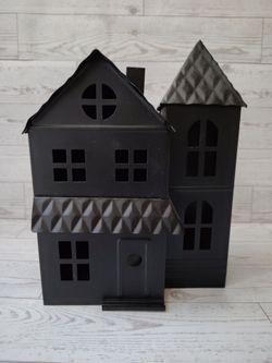 Target metal Halloween house decor 🎃