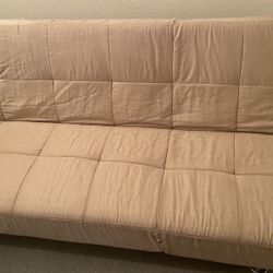 Futon - Queen size - Excellent Condition 