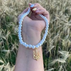 New Ukrainian Patriotic Pearl Necklace With Golden Tryzub Trident Pendant