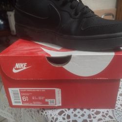 TENIS DÉ NIÑA SIZE  6y5