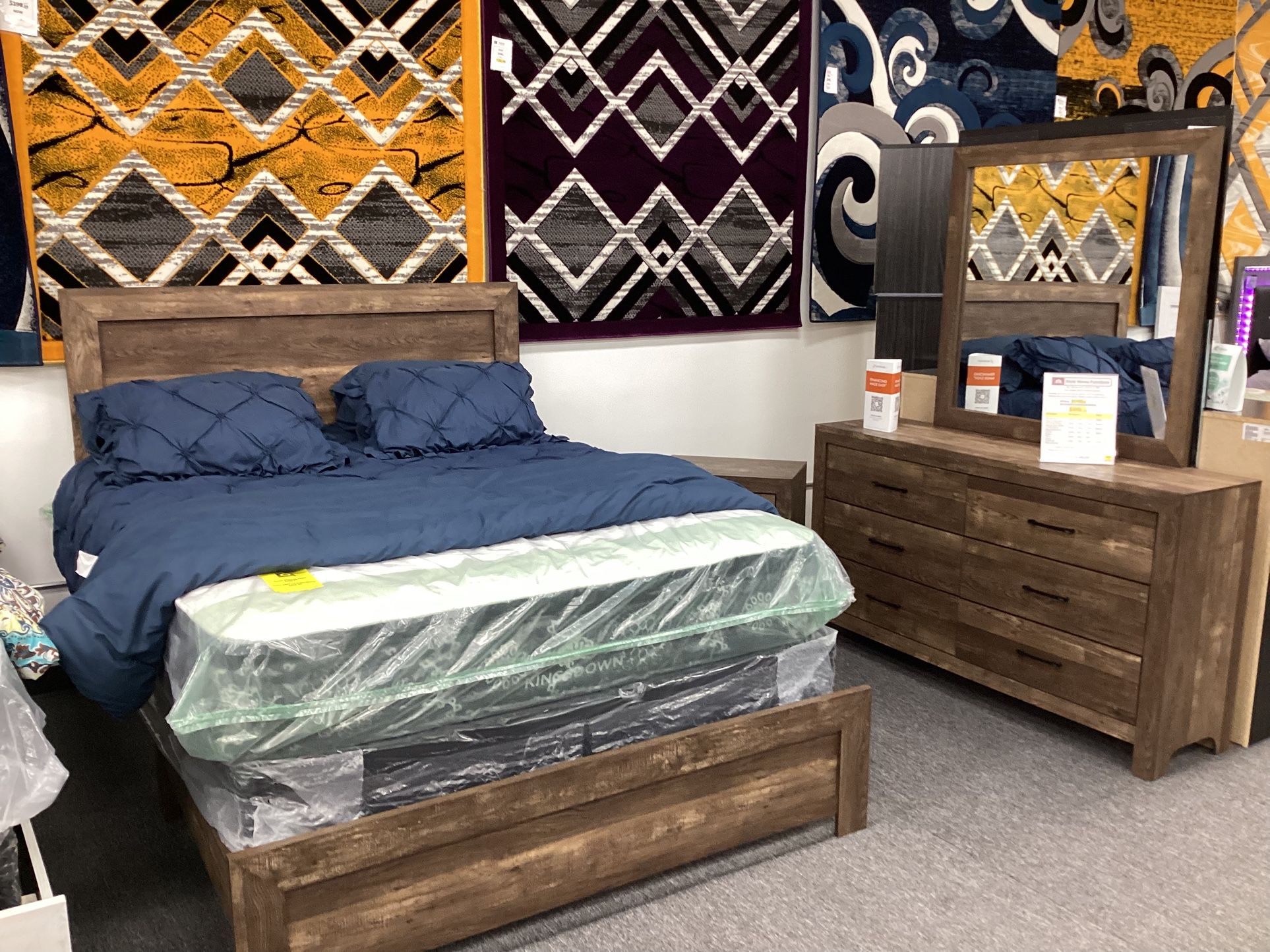 Queen Size Bed Set $499