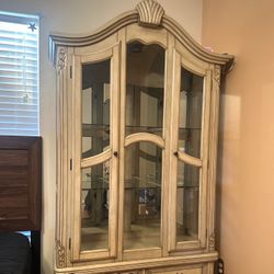 Display Cabinet/ Vitrina