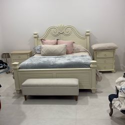 Kind Size Bed Headboard Footboard With 2 End Tables 