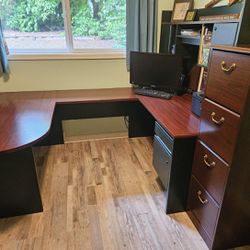 Nice Large Wraparound Desk & File Cabinet