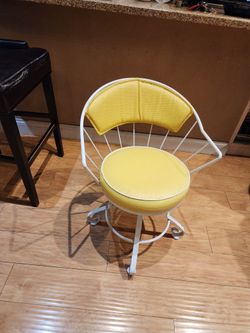 Vintage Art Deco " Flower Chair "