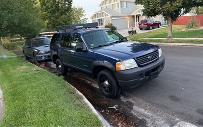 2004 Ford Explorer