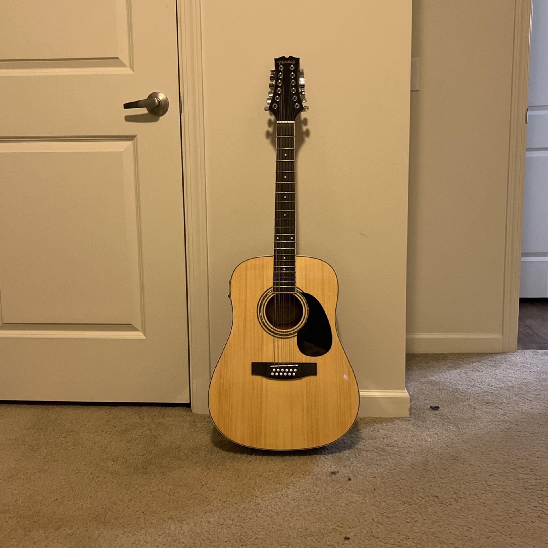 Brand new 6 string guitar 