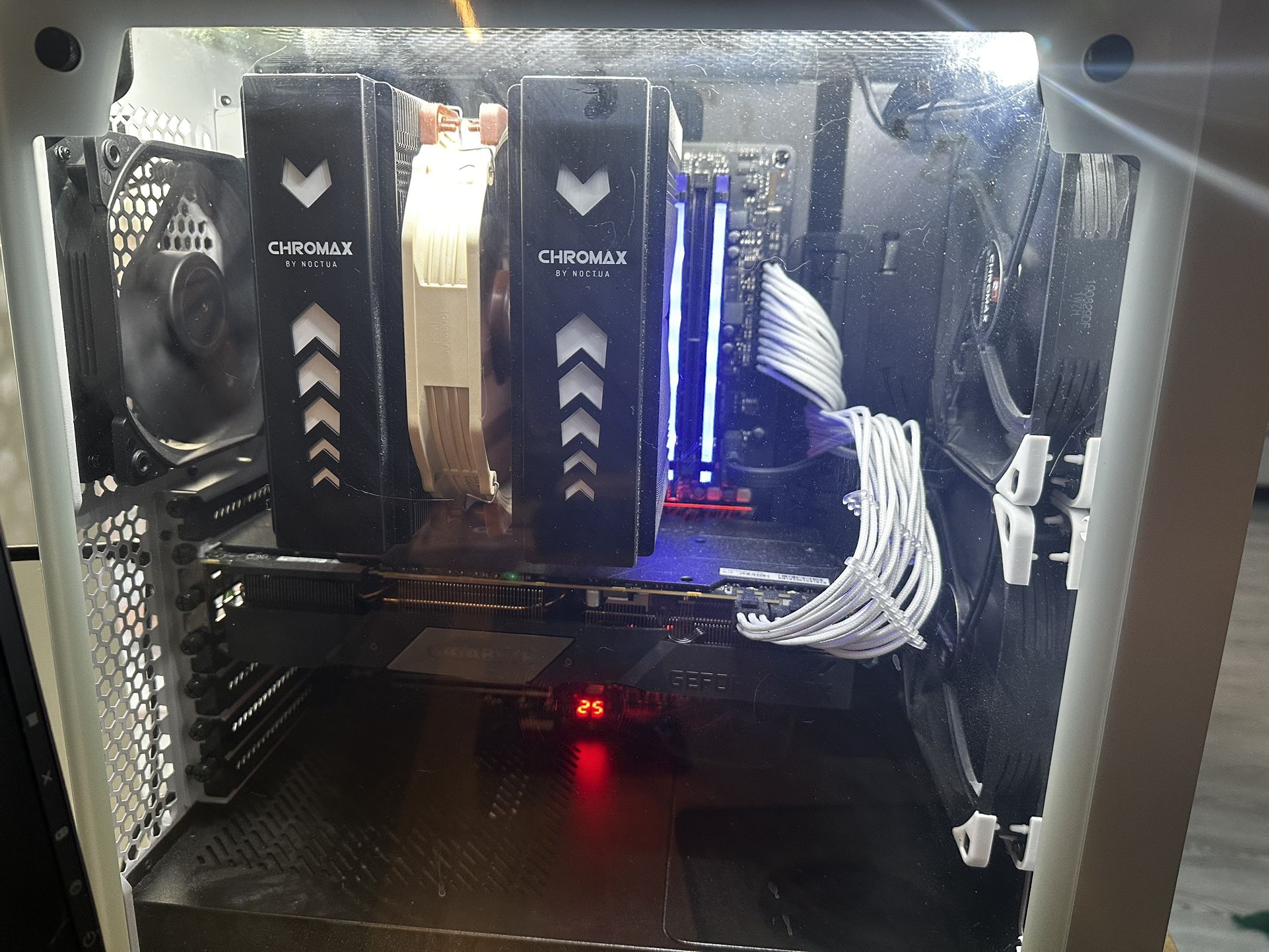 Gaming PC + Keyboard + Speakers