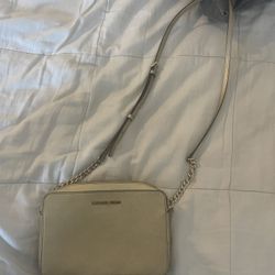 Michael Kors Jet Set Large Crossbody Bag
