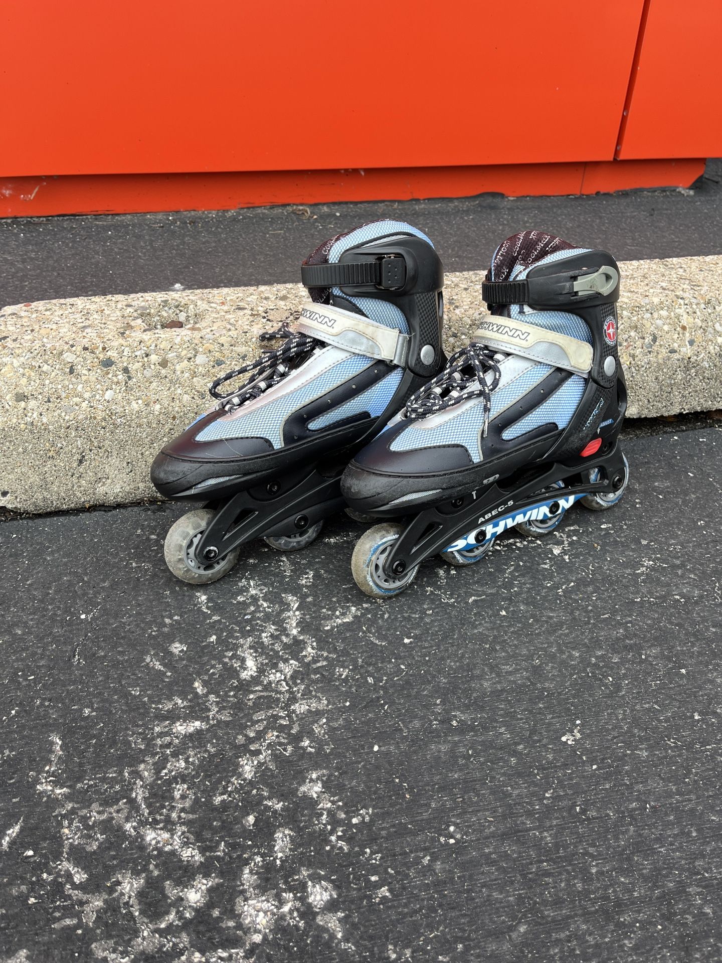 Schwinn ABEC-5 Inline Skates Roller Blades Boys Youth Adjustable Size Kids 5 - 8 Used Good Condition