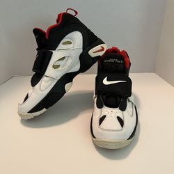 Nike Diamond Turf 2 Shoes White Black Red Pre owned Men’s Size 7 