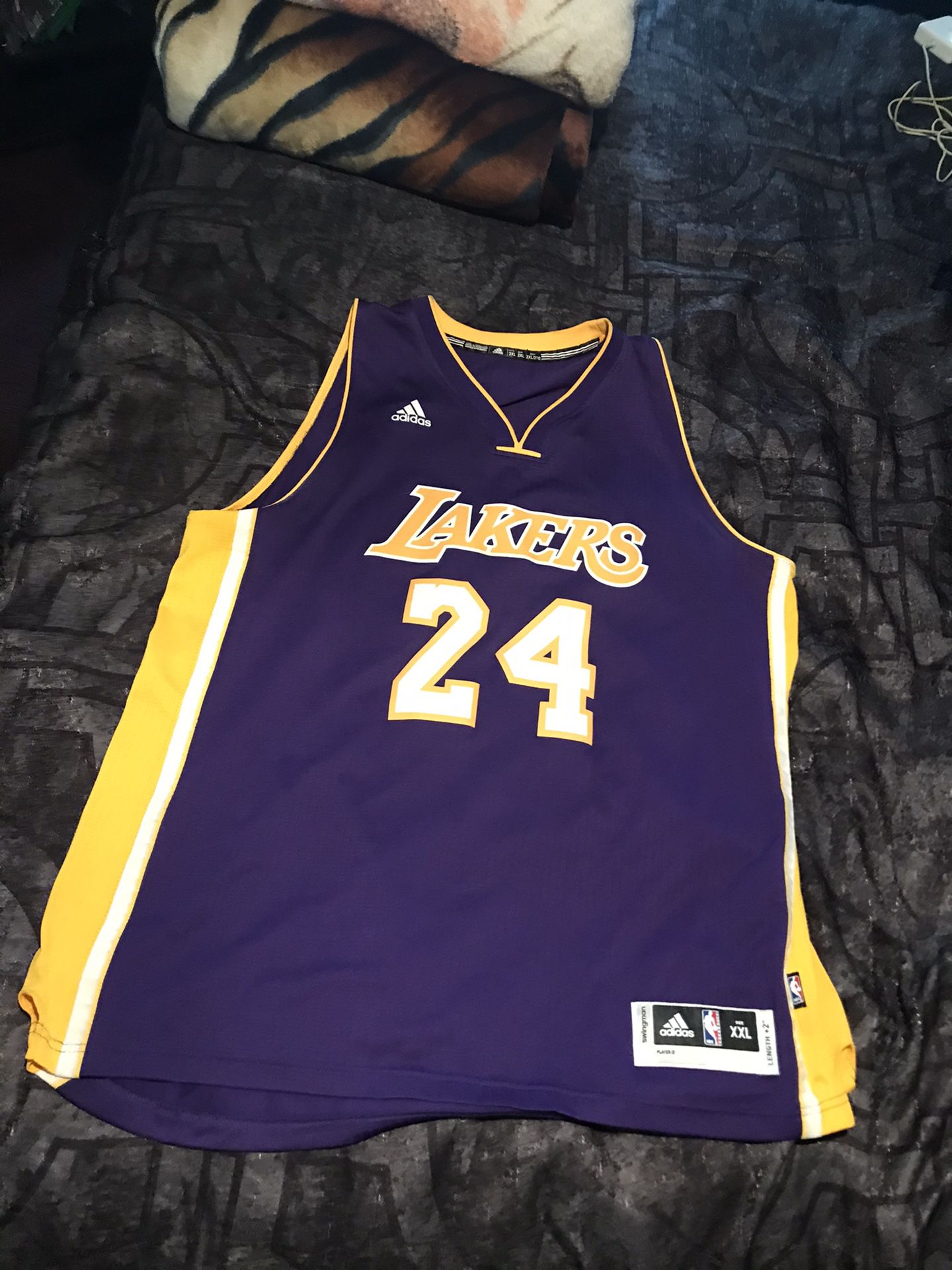 Kobe Bryant purple Lakers adidas Jersey 2xl for Sale in Hacienda Heights,  CA - OfferUp