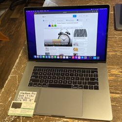 MacBook Pro 15” 2016 i7 16GB 256 SSD $525