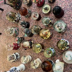 Snow Globes All Working 