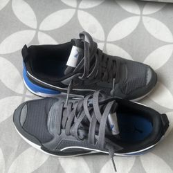 PUMA Men's Athletic Sneakers Black Gray Blue White Lace Up Synthetic Low Top
