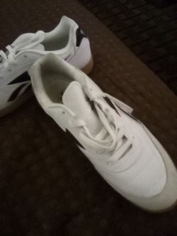 Reebok white black stripes