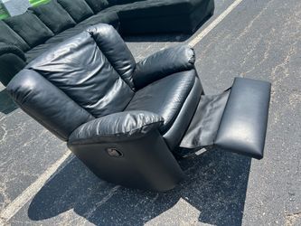 Swivel recliner chair cash only