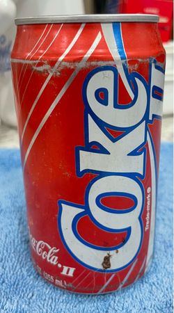 Vintage Coke II Soda Can