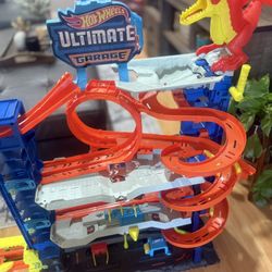 Hot Wheels Ultimate Garage 