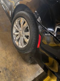 Stock Chrysler 300 wheels