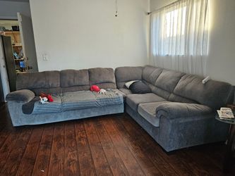 Gray Fabric L-Shaped Sectional Sofa