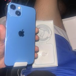 BLUE iPhone 13 128gb (UNLOCKED)