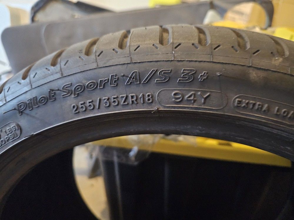 Michelin Pilot Sport A/S3+ 255/35ZR18