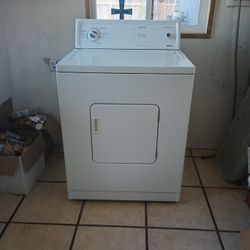 KENMORE DRYER WORKS GOOD 