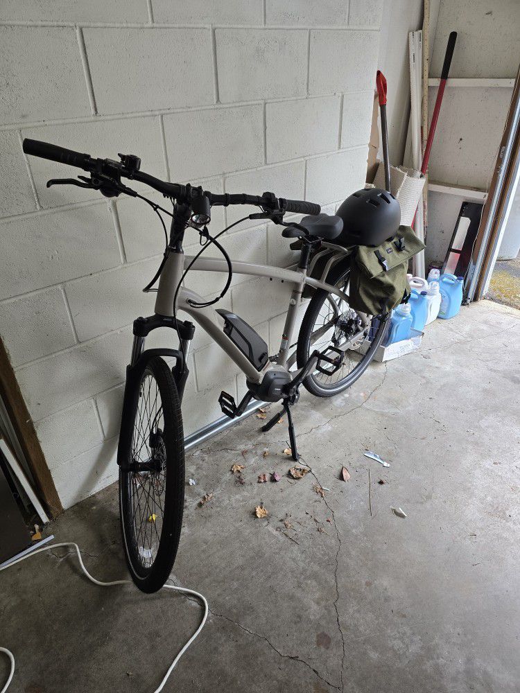 Electric Pedal Assist Bike
